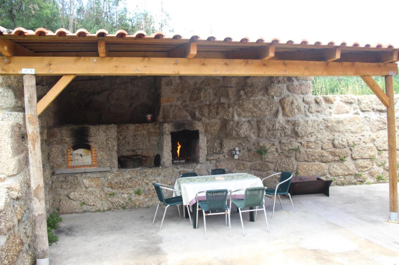 Casa Do Rio Villa Treixedo Exterior photo